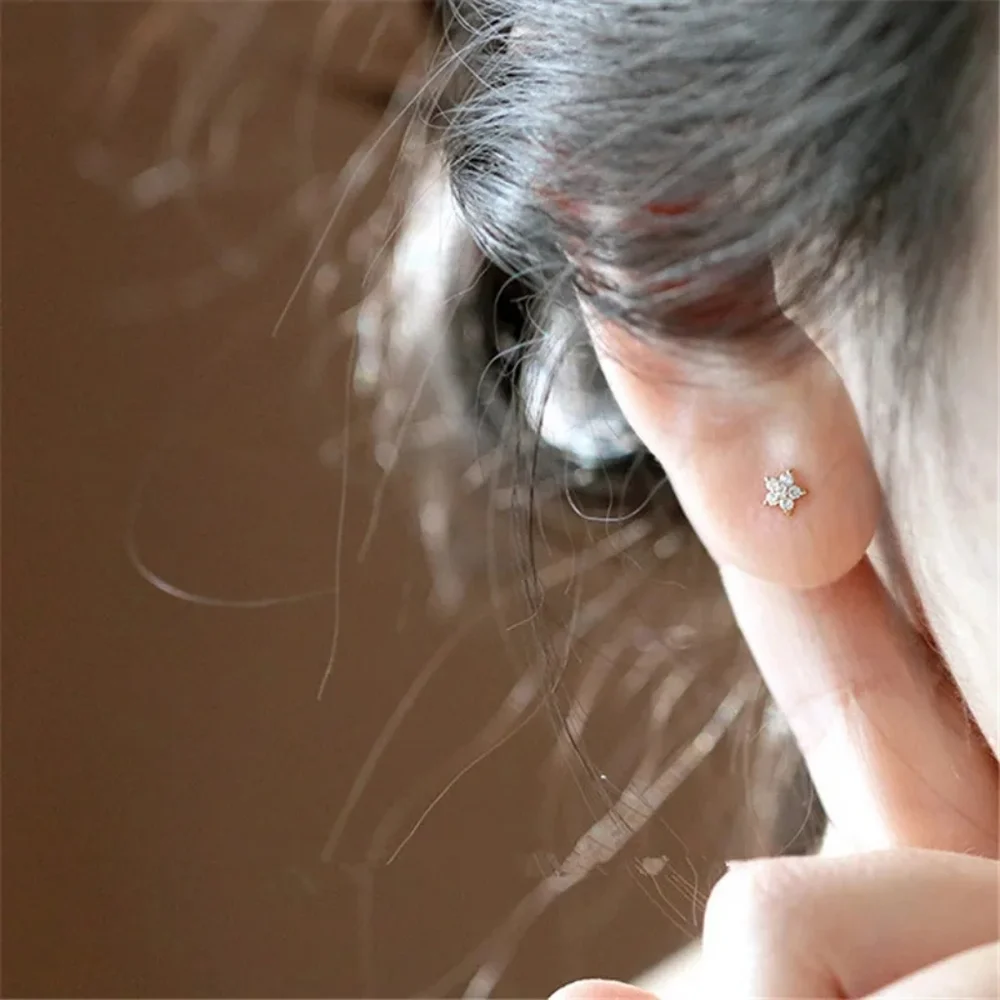 Sterling silver diamond earrings - Picture 4 of 5